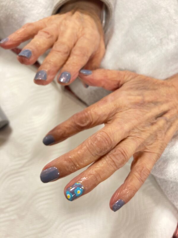 福祉・訪問ネイル画像|40KARAT