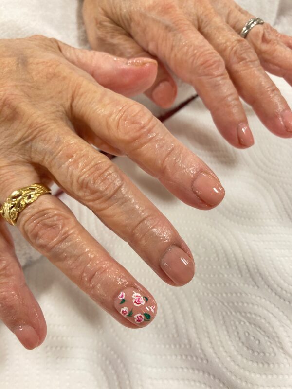 福祉・訪問ネイル画像|40KARAT